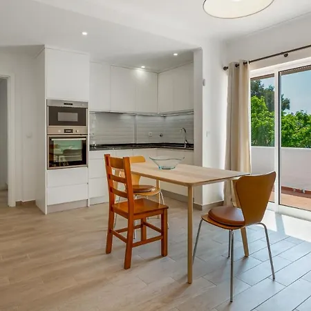 2 Bdr Vilamoura Escape W Balcony By Lovelystay Quarteira Exterior photo