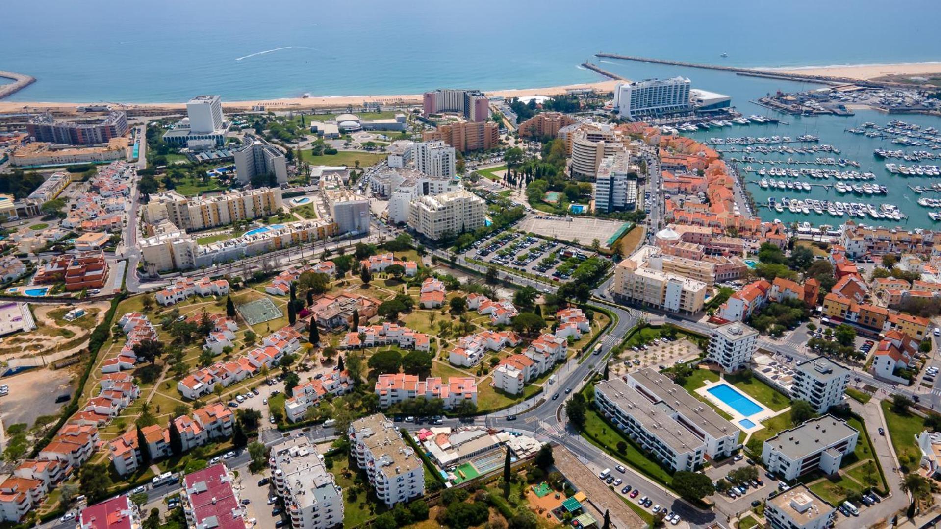 2 Bdr Vilamoura Escape W Balcony By Lovelystay Apartment Quarteira